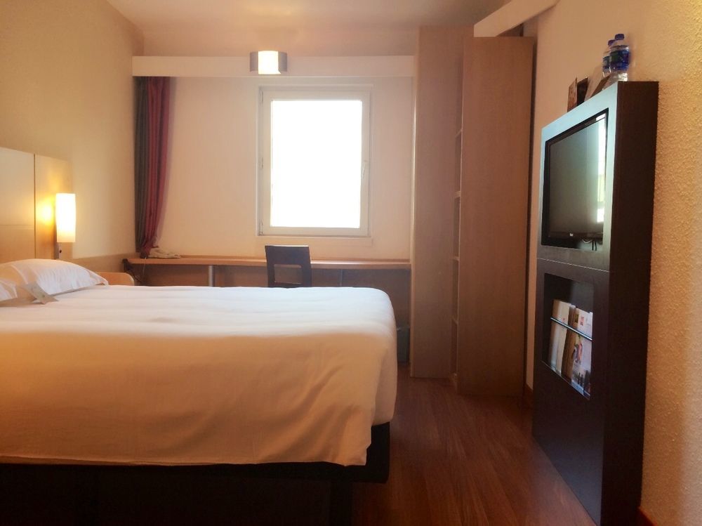 Ibis Tianjin Teda Hotel Exterior foto
